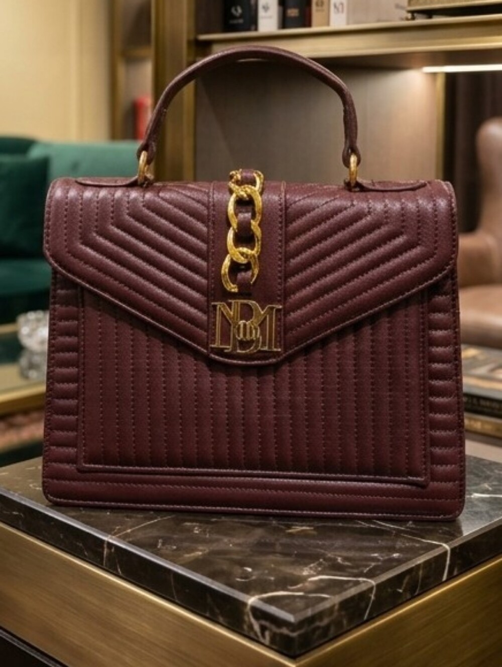 Badgely Mischka Elegant Burgundy Quilted Top-Handle Bag - NWT - Picture 2 of 10
